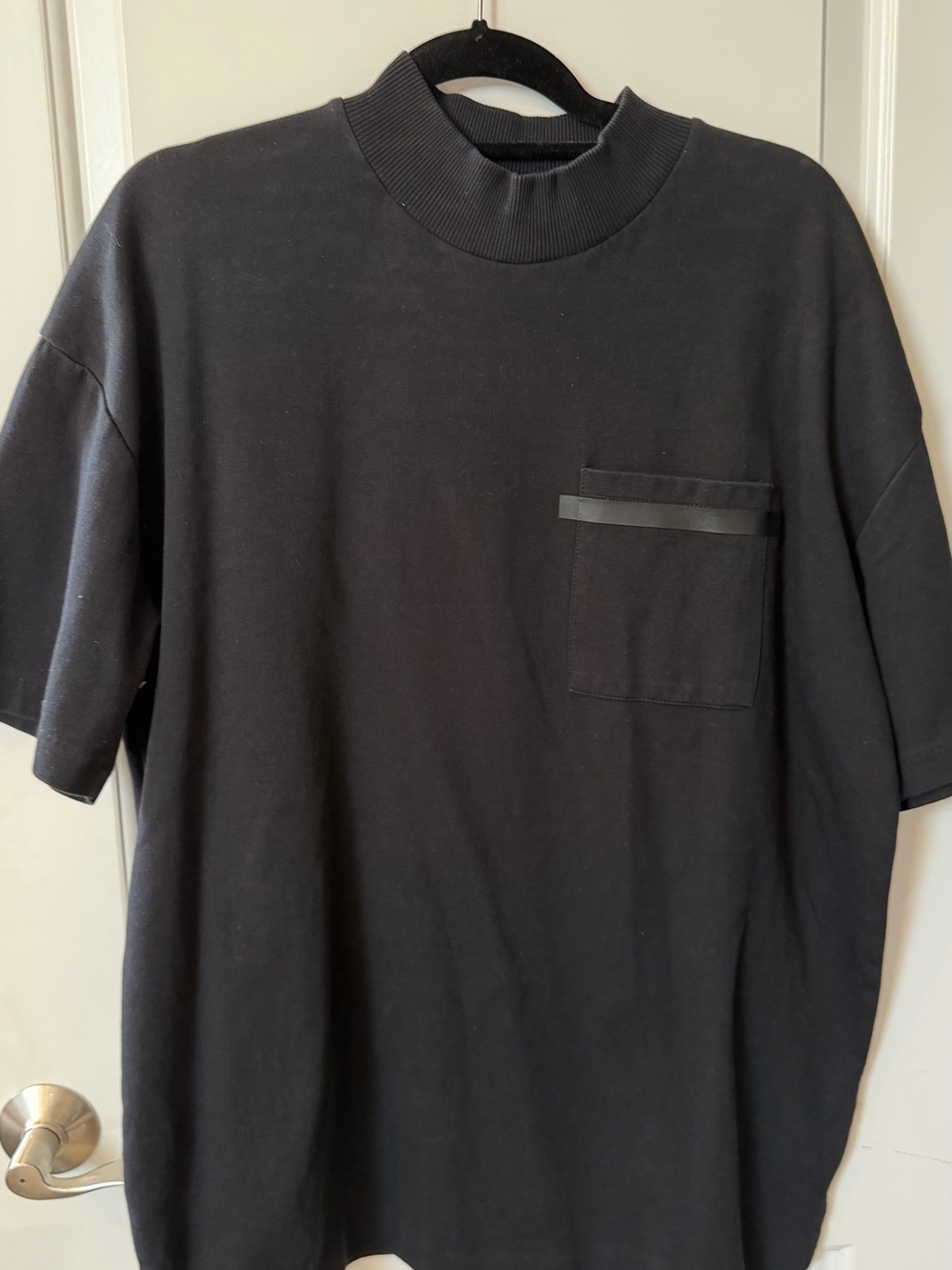 Zara Black Short-Sleeve Pocket Crewneck Tee
